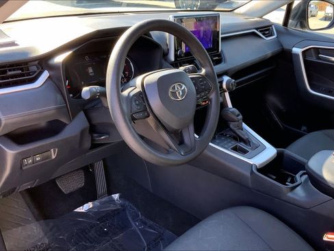 Used 2024 Toyota RAV4 XLE image 16
