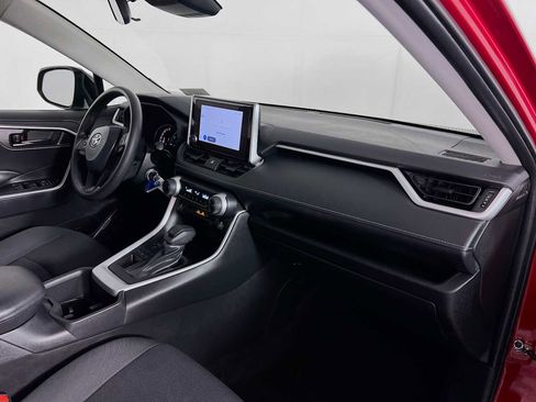 Used 2024 Toyota RAV4 LE image 28