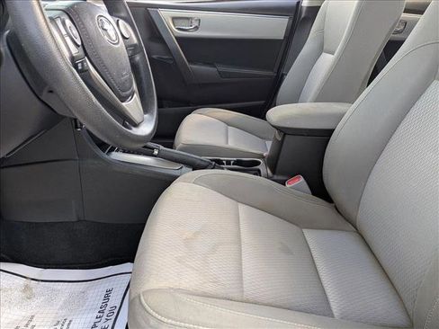 Used 2015 Toyota Corolla LE image 15