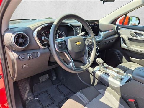 Certified 2025 Chevrolet Blazer LT AWD/4WD image 10