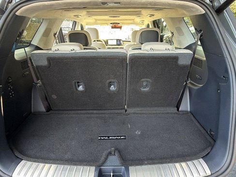Used 2025 Hyundai Palisade Calligraphy FWD image 13