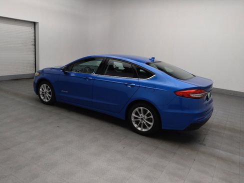 Used 2019 Ford Fusion SE image 3