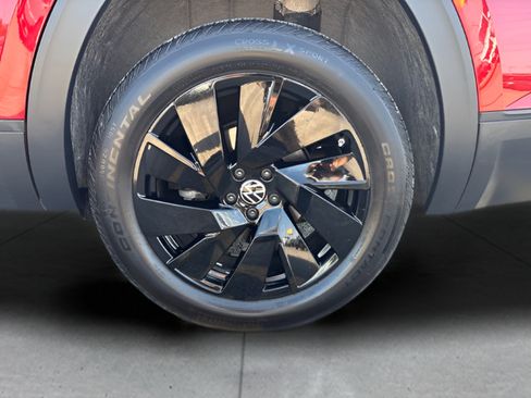 Used 2024 Volkswagen Atlas SE w/ Black Wheel Package FWD image 42