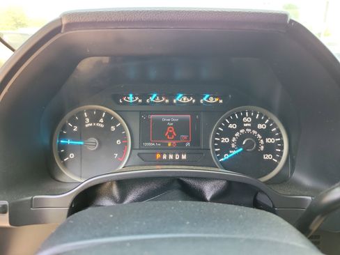 Used 2020 Ford F150 XLT w/ Equipment Group 301A Mid RWD image 16
