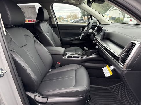 New 2026 Kia Sorento S image 11