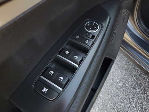 Used 2024 Kia Forte LXS image 17