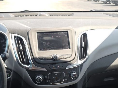 Used 2024 Chevrolet Equinox LS FWD image 7