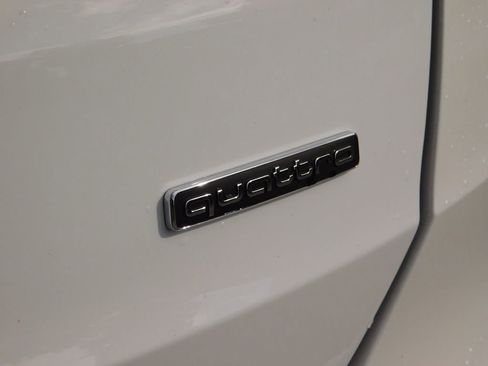 Used 2023 Audi Q3 2.0T Premium image 6