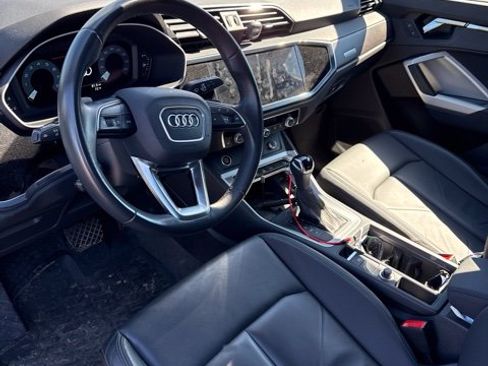 Used 2023 Audi Q3 2.0T Premium Plus w/ Premium Plus Package AWD/4WD image 3