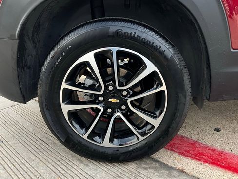 Used 2025 Chevrolet TrailBlazer LT image 9