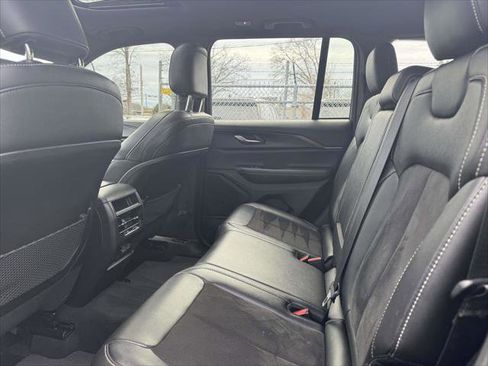 Certified 2024 Jeep Grand Cherokee Altitude AWD/4WD image 14