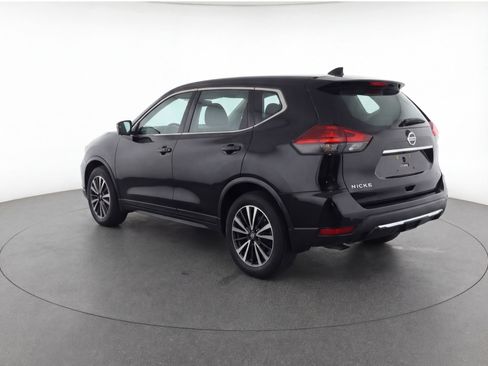 Used 2024 Nissan Kicks SV image 6