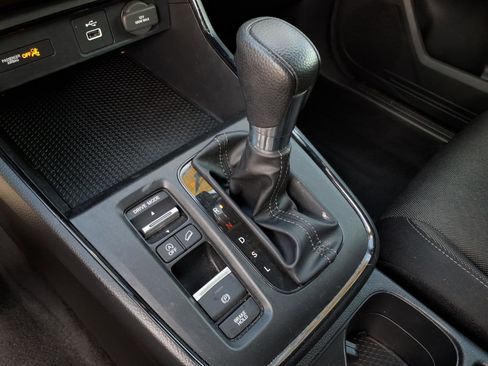Used 2024 Honda CR-V LX image 22