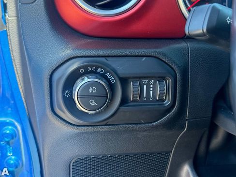 Used 2021 Jeep Gladiator Rubicon image 14