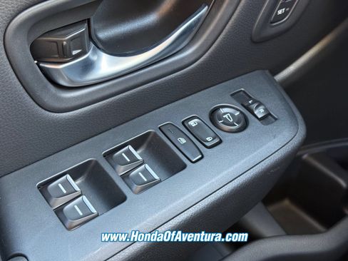 Certified 2025 Honda Pilot EX-L image 28