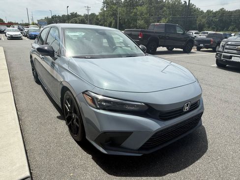Used 2024 Honda Civic Sport image 8