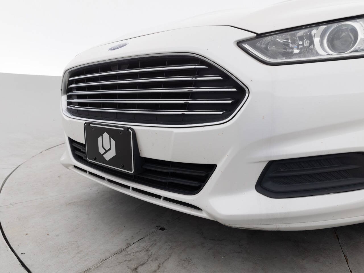Used 2014 Ford Fusion SE FWD image 15