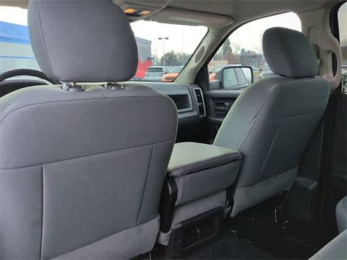 Used 2015 RAM 1500 Express image 18