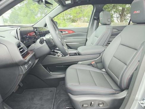 New 2026 Chevrolet Traverse Z71 w/ Driver Confidence Package AWD/4WD image 9