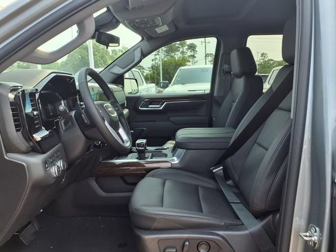 New 2026 GMC Sierra 1500 Elevation w/ Elevation Premium Package AWD/4WD image 12