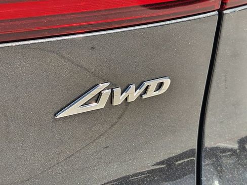 Used 2026 Genesis GV70 2.5T Advanced AWD/4WD image 8