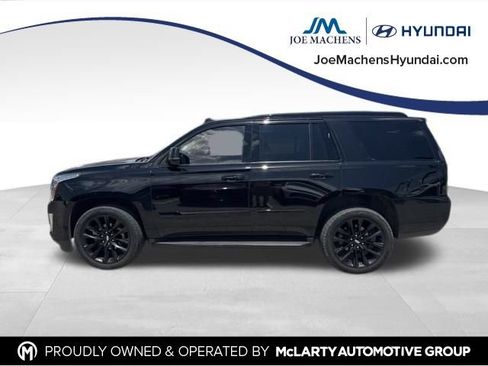 Used 2019 Cadillac Escalade Luxury w/ Escalade Sport Edition AWD/4WD image 2