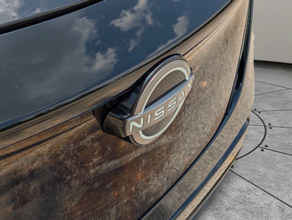 Certified 2023 Nissan Ariya FWD image 10