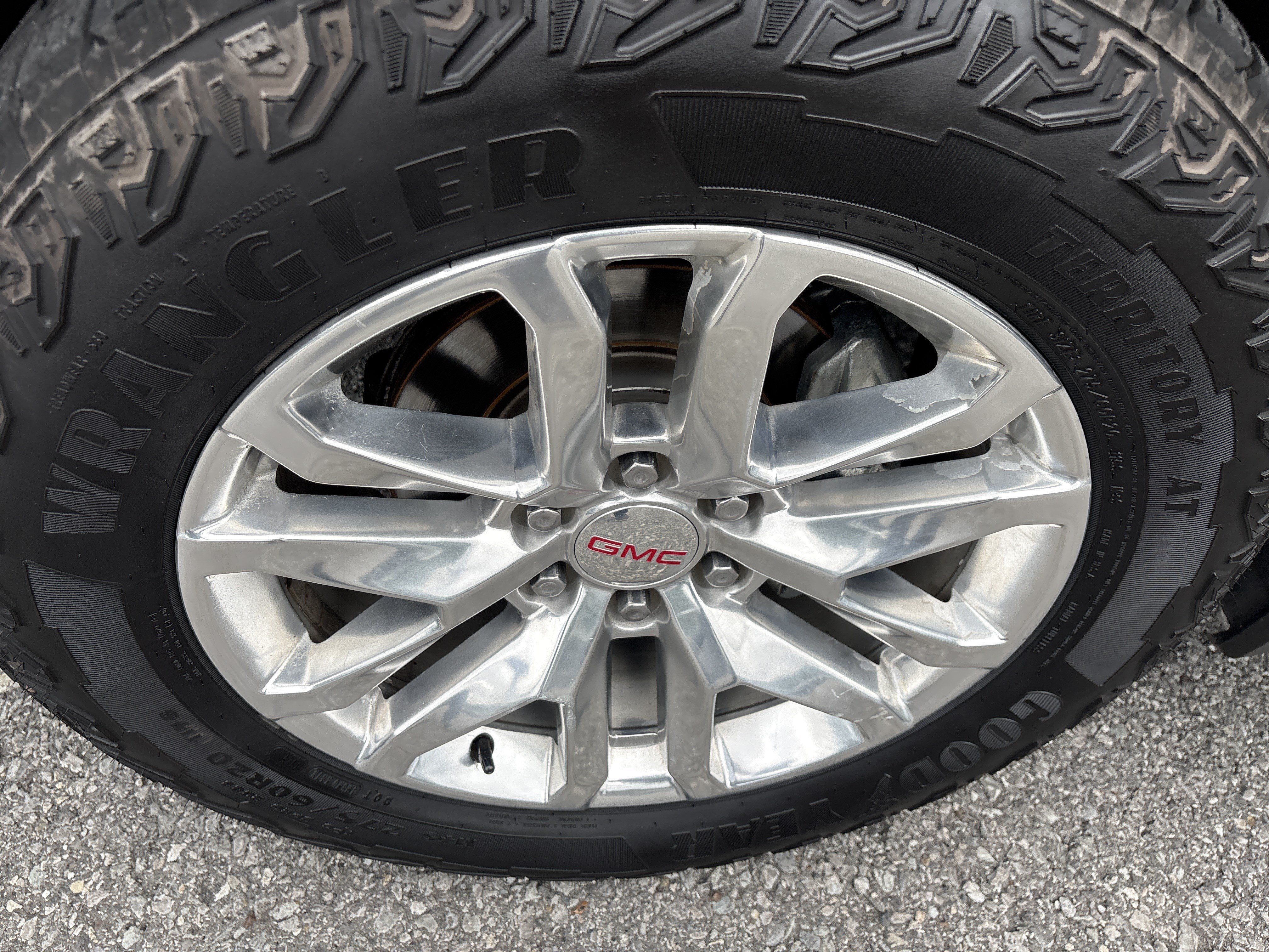 Used 2021 GMC Sierra 1500 SLT w/ SLT Premium Package AWD/4WD image 10