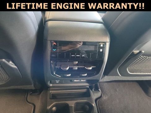 New 2025 Jeep Grand Cherokee L Altitude image 30