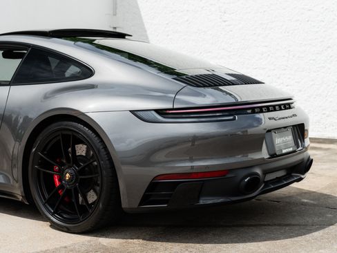 Used 2024 Porsche 911 Carrera 4 GTS AWD/4WD image 16
