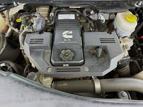 Used 2019 RAM 3500 Tradesman image 37