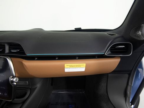 Used 2026 McLaren Artura Spider RWD image 26