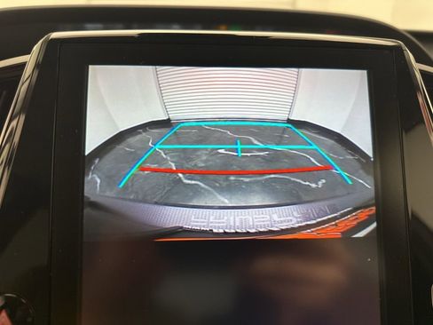 Used 2019 Toyota Prius Prime Advanced w/ Carpet Mat Package FWD image 22