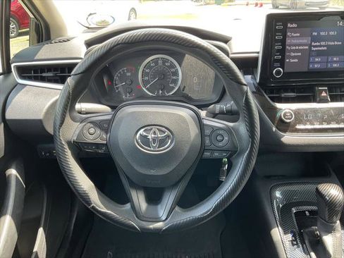 Used 2020 Toyota Corolla LE FWD image 29
