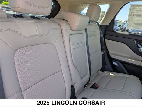 New 2025 Lincoln Corsair Grand Touring w/ Jet Appearance Package image 13