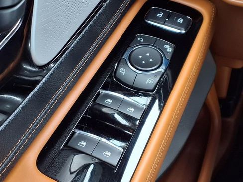 Used 2023 Lincoln Aviator Black Label AWD/4WD image 16