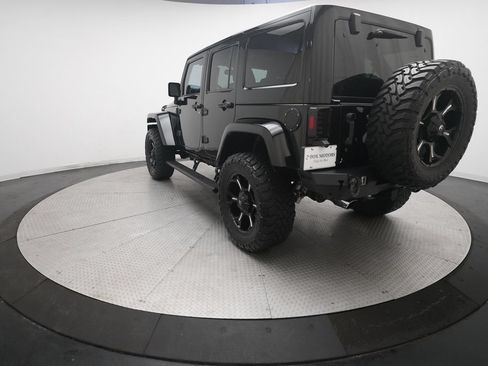 Used 2014 Jeep Wrangler Unlimited Rubicon w/ Dual Top Group AWD/4WD image 29
