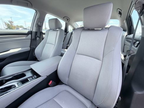 Used 2018 Honda Accord LX image 21