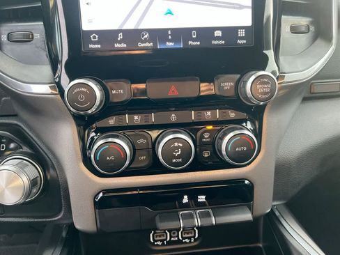 Used 2024 RAM 1500 Laramie image 19