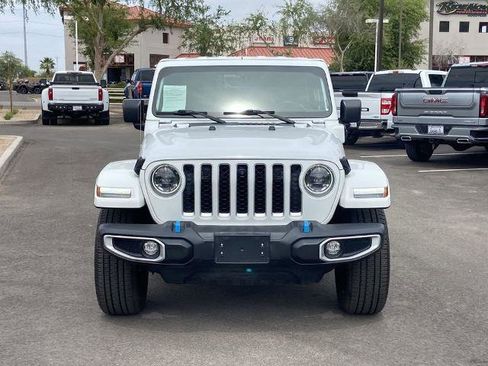 New 2023 Jeep Wrangler Unlimited Sahara w/ Cold Weather Group AWD/4WD image 3