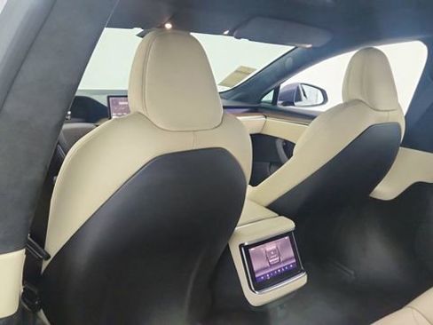 Used 2022 Tesla Model S Base image 29