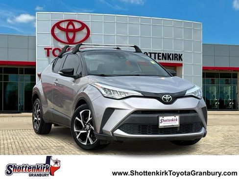 Used 2020 Toyota C-HR XLE image 1