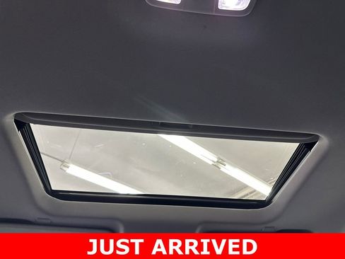 Used 2020 Chevrolet Silverado 1500 LT Trail Boss image 22