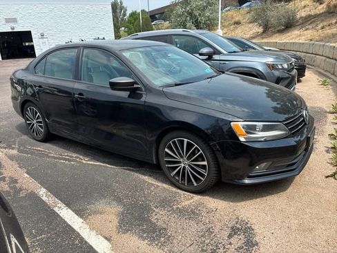 Used 2016 Volkswagen Jetta Sport FWD image 1