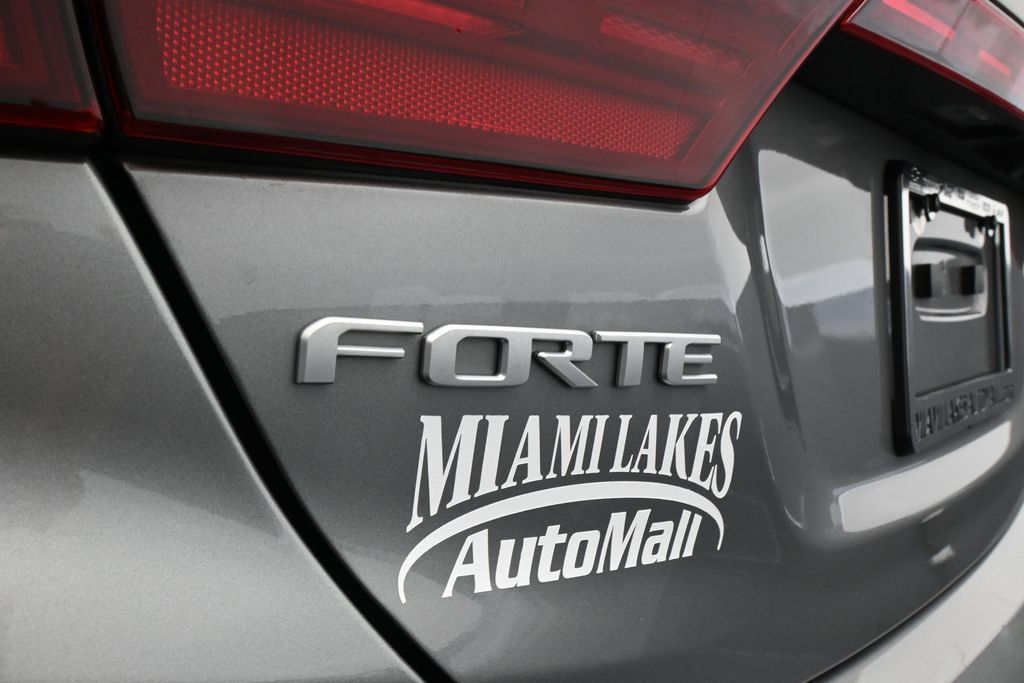 Used 2024 Kia Forte GT-Line FWD image 36