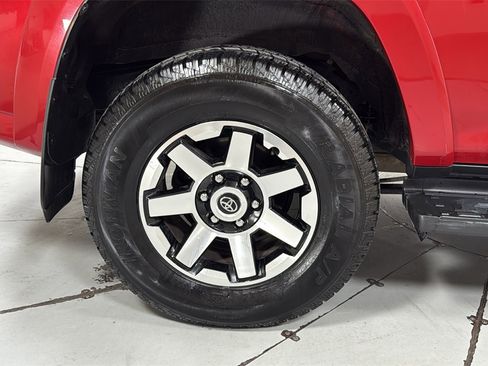 Used 2022 Toyota 4Runner TRD Off-Road Premium image 22