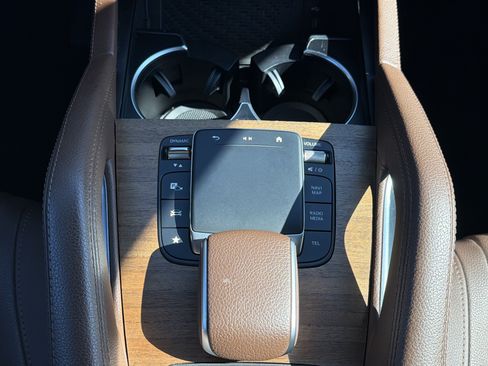 Certified 2024 Mercedes-Benz GLE 350 4MATIC image 25