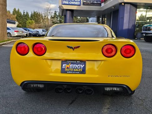 Used 2006 Chevrolet Corvette Coupe w/ Preferred Equipment Group RWD image 4