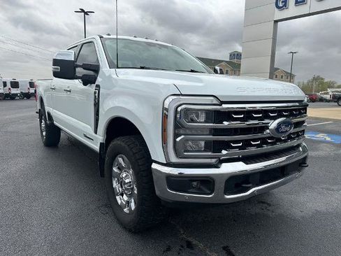 Certified 2025 Ford F350 Lariat w/ Lariat Ultimate Package AWD/4WD image 2