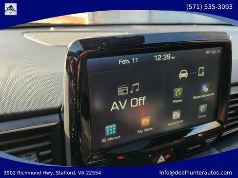 Used 2020 Hyundai Veloster Turbo FWD image 23